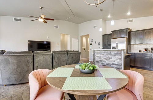 Chamberino House | Near Parks & Venues: Upper Valley Family Home!