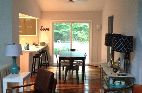 Northwest Harbor House | New dates available! Sunny, heated pool, walk to bay beach