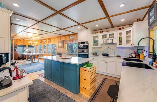 Finley Point House | New! Entire Lakeside Estate on Flathead Lake | Private Beach, Dock & Cherry Orchard