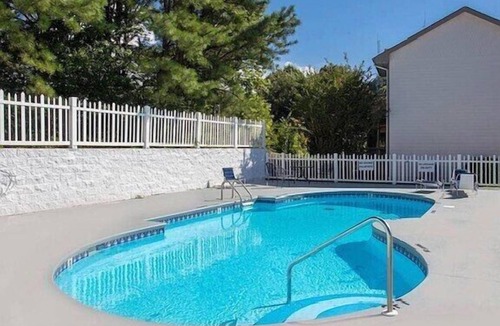 Chalet Village Cottage | Ober Gatlinburg*Seasonal Resort Pool*Hot Tub*WiFi*Views