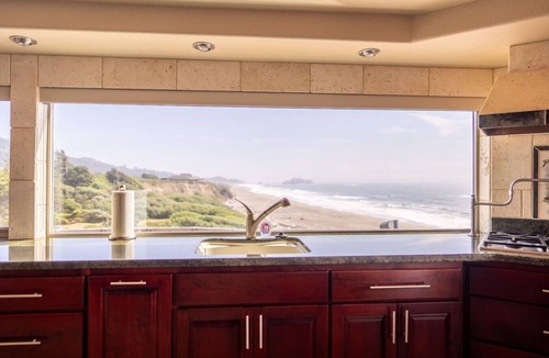 Smith River House | Ocean Oasis