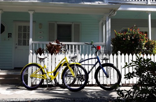 Truman Annex Condo | Old Town 2 Bicycles, Grill, WiFi, 1st Floor, Pool! Rent 30 days get 20% discount