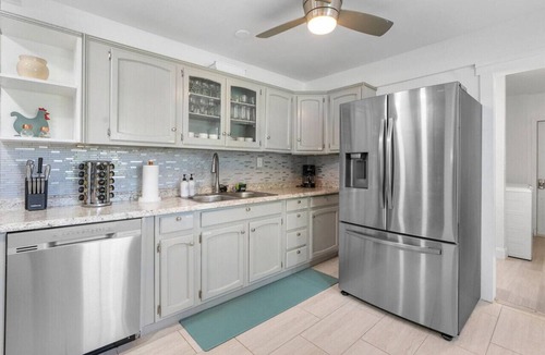 Delray Beach House | Palm Tree Island Estate: Heated Pool + Guest House