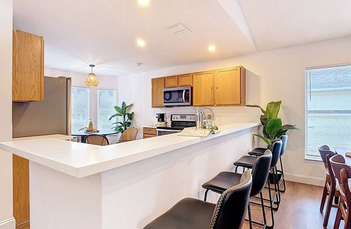 Davenport House | Palm Vista Luxury Resort Heated Pool Near Theme Parks 4BR/2BA