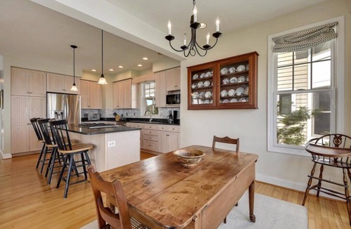 Arundel on the Bay House | Panoramic Bay Views, Wraparound Decks, 1-Minute Walk to Beach