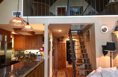 Dadeville House | Paradise at Waterside: ON THE LAKE Lake Martin, Alabama
