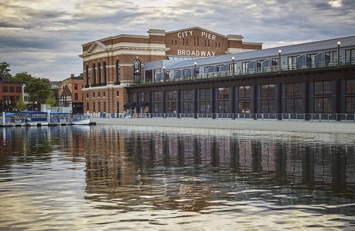 Fells Point Hotel | Pendry Baltimore