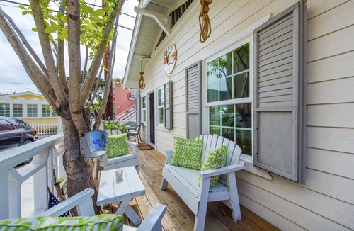 Mission Beach Cottage | Perfection! Steps to the Sand w/AC + Garage!