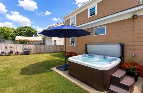 Plainfield House | Plainfield Retreat Near NYC-Travel Nurse Friendly