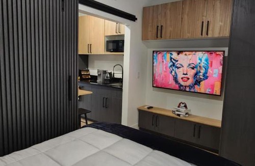 Miami Gardens Apartment | Pop Art Loft