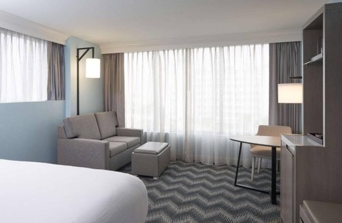 Cocoa Beach Hotel | Prime Location | Outdoor Pool, Parking & Tiki Bar | Walk to Beach