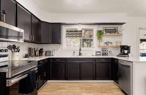 North San Antonio - SAT House | Private Pool + Hot Tub, Game Room, 10 Min to Six Flags & River Walk