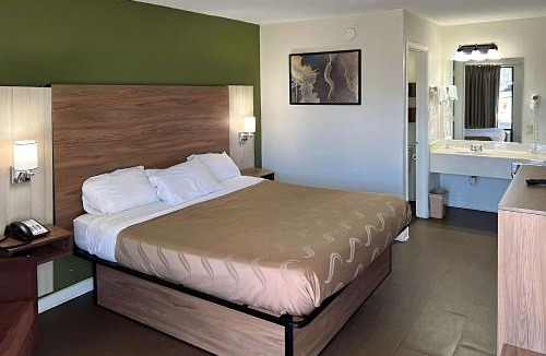 Thomson Hotel | Quality Inn Thomson