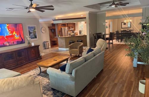 Dunnellon House | RAINBOW RIVERFRONT WITH PRIVATE DOCK AND BEACH - A TRULY RARE OASIS