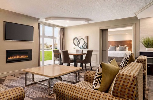 Cornwall Hotel | Ramada by Wyndham Cornwall