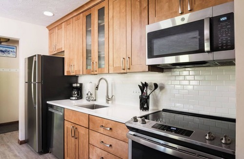 Boyne Falls Condo | Ramshead: Main Floor: Ski in Ski Out