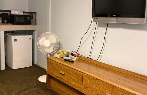 Comanche Hotel | Regency Inn Comanche