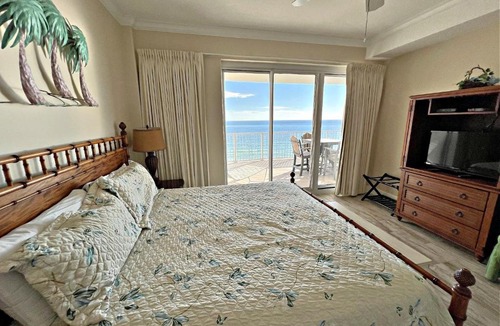 Ono Island Apartment | Regency Isle 704 Condo