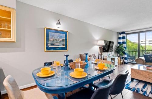 Harbour Town House | Relax By Pool: Harbour Town Resort Condo