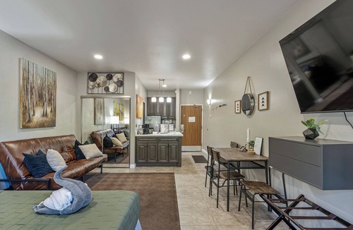 North Park City Condo | Relaxing end unit getaway in the heart of park city