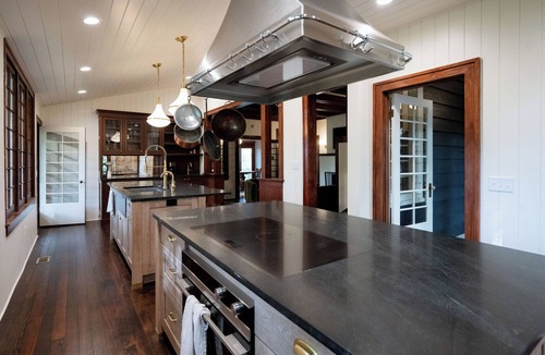 Macatawa House | Renovated Historic Lake Michigan Cottage w/Private Beach Access | Sleeps 10