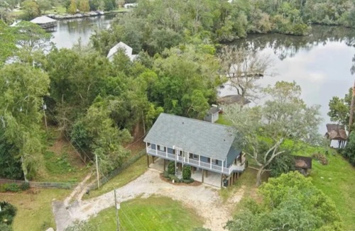 Fairhope Cottage | River Getaway in Fairhope