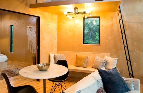 Spicewood Cabin | Romantic Tree House Rental with Soaking Tub near Austin in Spicewood, Texas