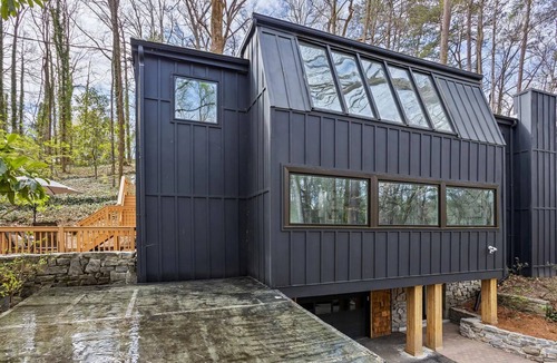 Randall Mill House | Rustic Mountain Escape in the Heart of Buckhead with hot tub and 3 spacious deck