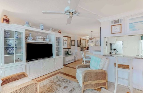 Bethany Beach Condo | Sea Colony 5th-floor ocean-view condo with sauna, pool, hot tub, & basketball