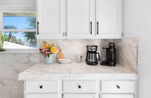Surfcrest Village House | Seashell 4BR Escape | Walk to Beach & Pool!