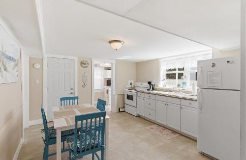 Ortley Beach House | Seaside Park Spacious 6 Bedroom 3 baths Ocean Block House 8 Beach Badges 4 Car private parking