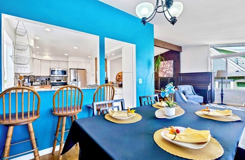 Rainier Valley House | Seattle Group Home | Lake Views & Near SeaTac
