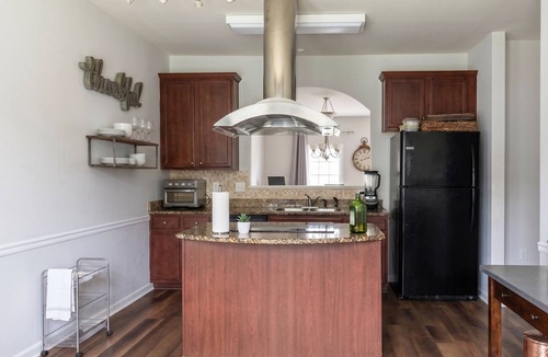 Tucker House | Serene 3-bedroom townhome with AC in charming Tucker