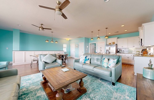 Bella Vista House | Shared Pool, Hot Tub, Pet Friendly