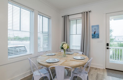 Orange Beach Cottage | Single Cottage right across the street from the beach with private deeded access
