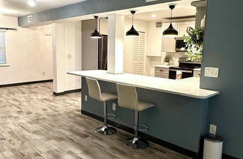 Fairview Shores House | Sleek, Spacious & Central – Your Ideal Getaway