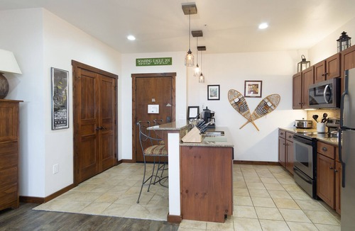 Edray Condo | Soaring Eagle #201: 3 Bedrooms, 2 Full Baths: Slope Side