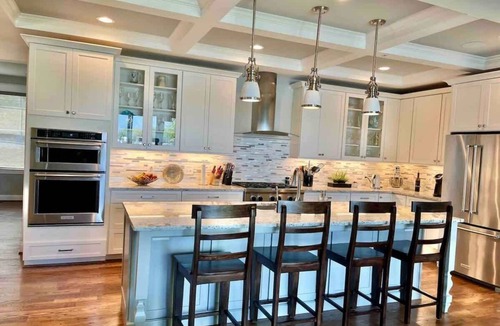 Edgewater House | South River Waterfront | Pier, Hot Tub & Elevator