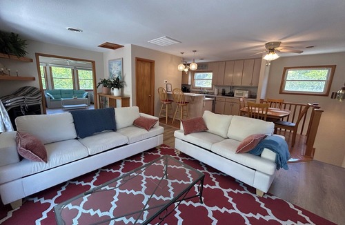Southern Shores House | Spacious 3BR/3BA Beach House on Quiet Wooded Lot – Minutes from the Ocean