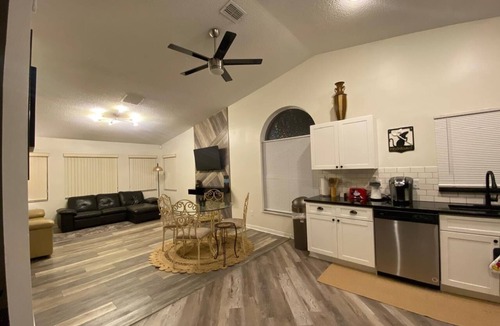 Lindfields House | Spacious 4-bedroom house at Celebration, near Walt Disney World