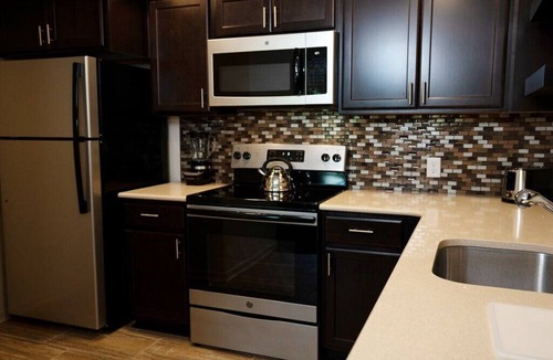 Williamsburg Apartment | Spacious 4 BR | The Colonies At Williamsburg