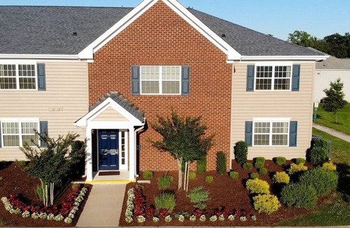 Williamsburg Apartment | Spacious 4 BR | The Colonies At Williamsburg