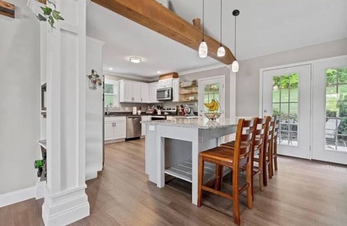 Cleveland House | Spacious Open Concept 3 bedroom Retreat. Beautiful Modern Wood Finished Design