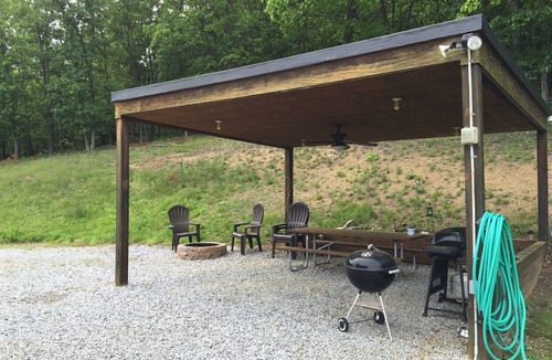 Luray Cabin | Spacious Private Retreat with Great Views of Page Valley & Blue Ridge Mountains