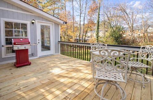 Sandy Springs House | Spacious Sandy Springs Home | 3BDR Near Roswell