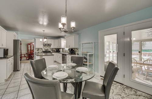 Sinking Spring House | Spacious Sinking Spring Home w/Outdoor Oasis!