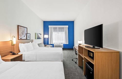 Gwinnett Place Hotel | Spark by Hilton Duluth