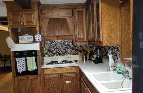 Stone Mountain House | Specious and Cozy Ranch home with moonlight windows near Stone Mountain Park