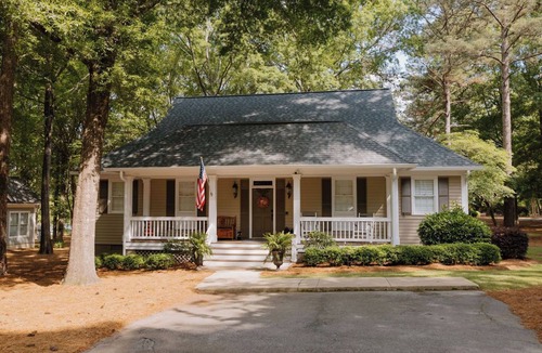 Eatonton House | Spring and Summer at the Lake! Heaven on Earth! Memory Making 🛶❤️🐟 ⛳️ 💦 🚲 🚤