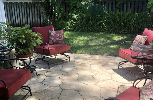 Saint Simons Island House | St. Simons Island South End - Cozy & Quiet - 1 mile to beach, pier, village…